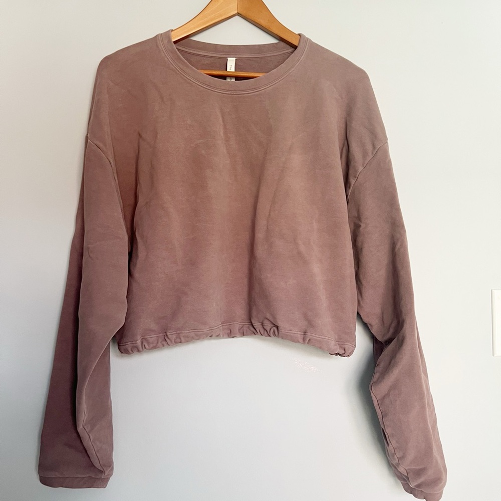 The Group by Babaton Aritzia Region Cropped Sweatshirt in Mauve - Picture 2 of 9